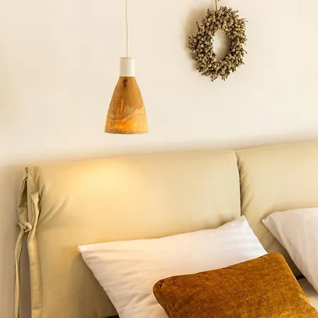 公寓 Kobdilj 1835 Historic Homestead With Shared Courtyard *