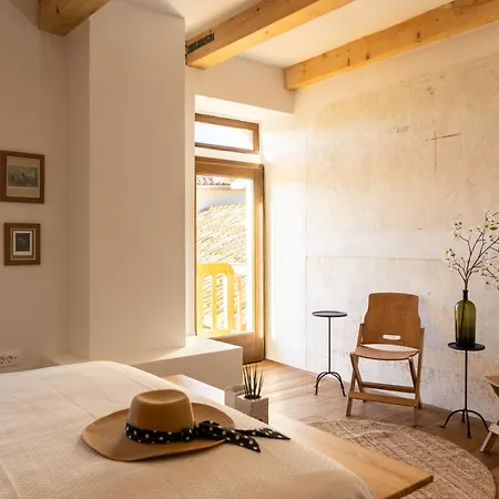 Kobdilj 1835 Historic Homestead With Shared Courtyard * Štanjel