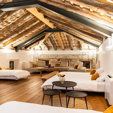 Kobdilj 1835 Historic Homestead With Shared Courtyard Apartamento Štanjel