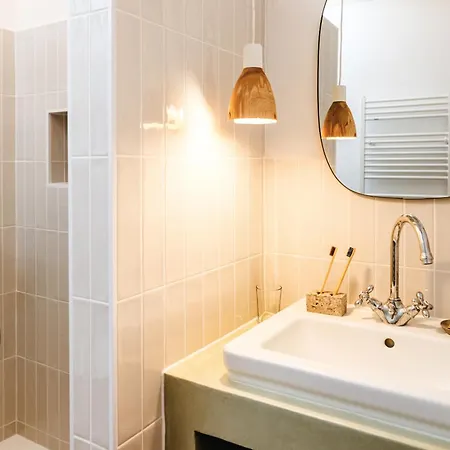 Kobdilj 1835 Historic Homestead With Shared Courtyard