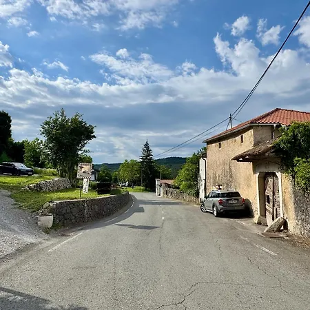 Apartmán Kobdilj 1835 Historic Homestead With Shared Courtyard