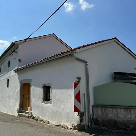 Apartmán Kobdilj 1835 Historic Homestead With Shared Courtyard