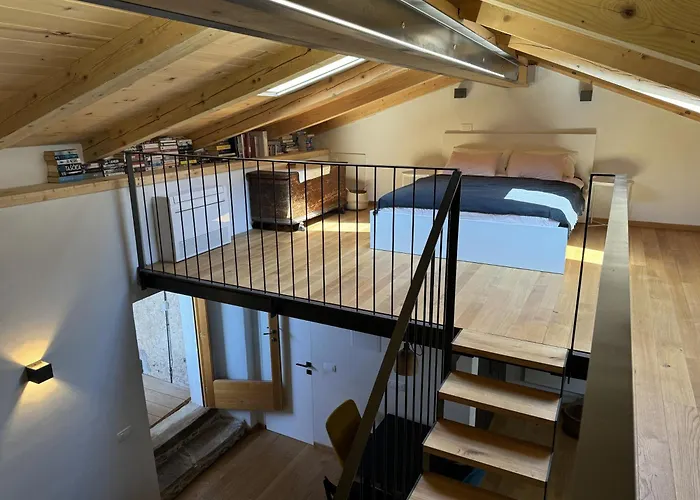 Kobdilj 1835 Historic Homestead With Shared Courtyard Apartment